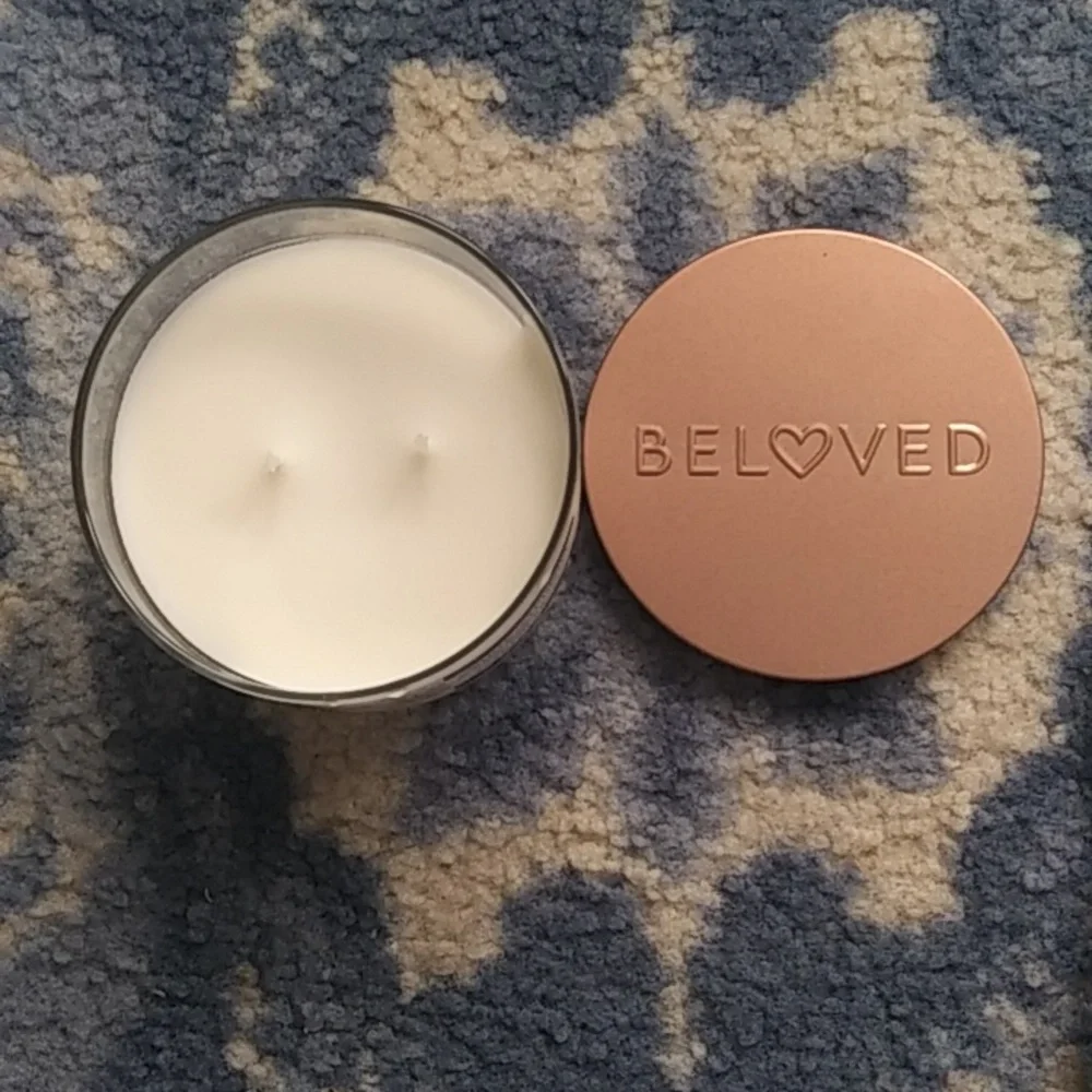 Beloved White Gardenia & Coconut Water Vegan Candle - Picture 3 of 3